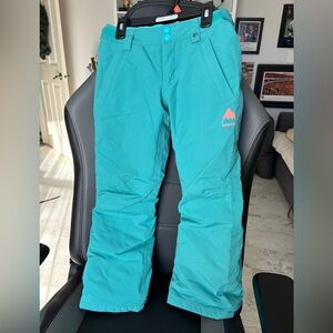 Burton girls snowboard pants S 7-8